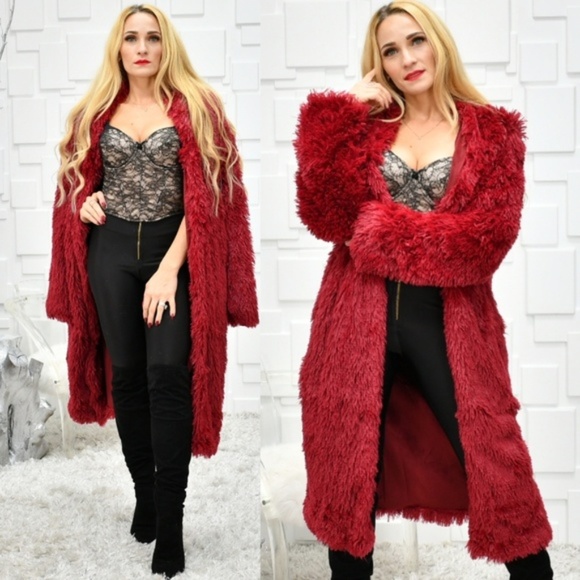 BURGUNDY FAUX FUR COAT - Picture 2 of 4